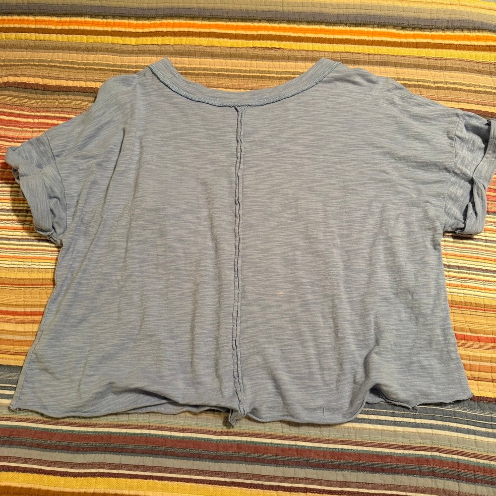 Altar'd State Women Blue Slub Knit Pocket T-Shirt Crop Raw Hem Size S - Picture 4 of 8